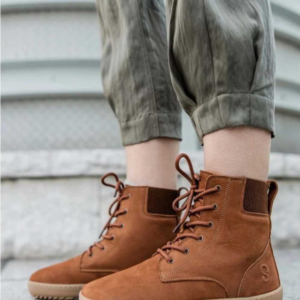 Shapen Women's Tan Ankle Boots